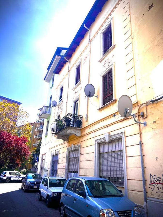 Appartamento Luxury Carrara Milão Exterior foto